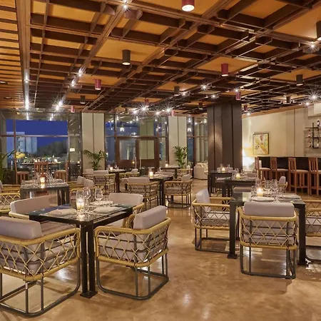 Sheraton Rhodes Station touristique